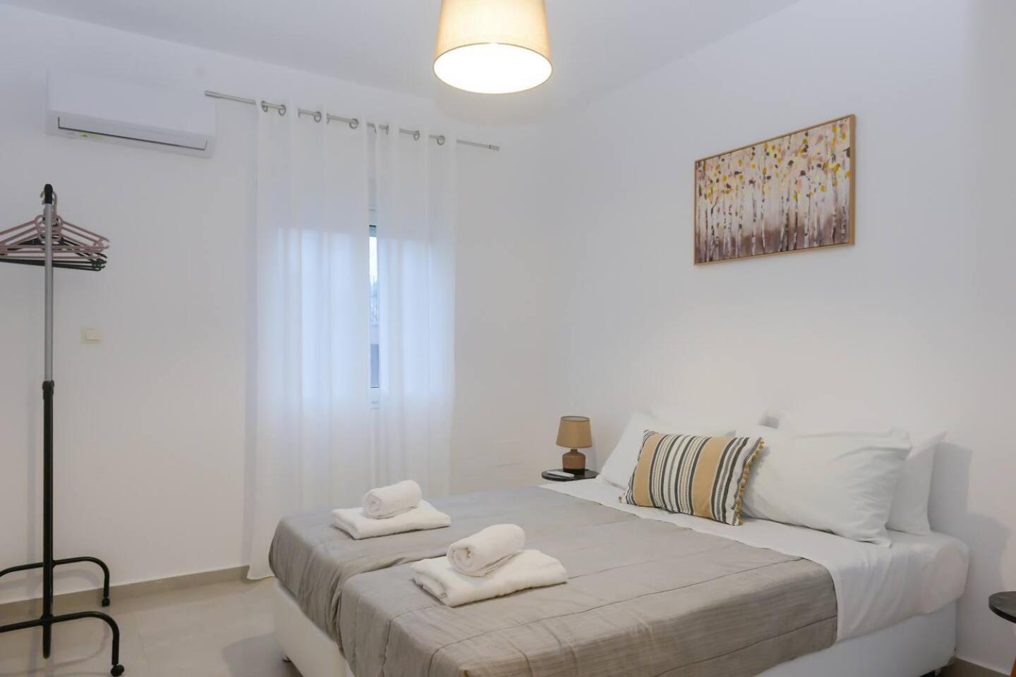 Katerina & Stefanos Family Apartments Αρχάγγελος Εξωτερικό φωτογραφία