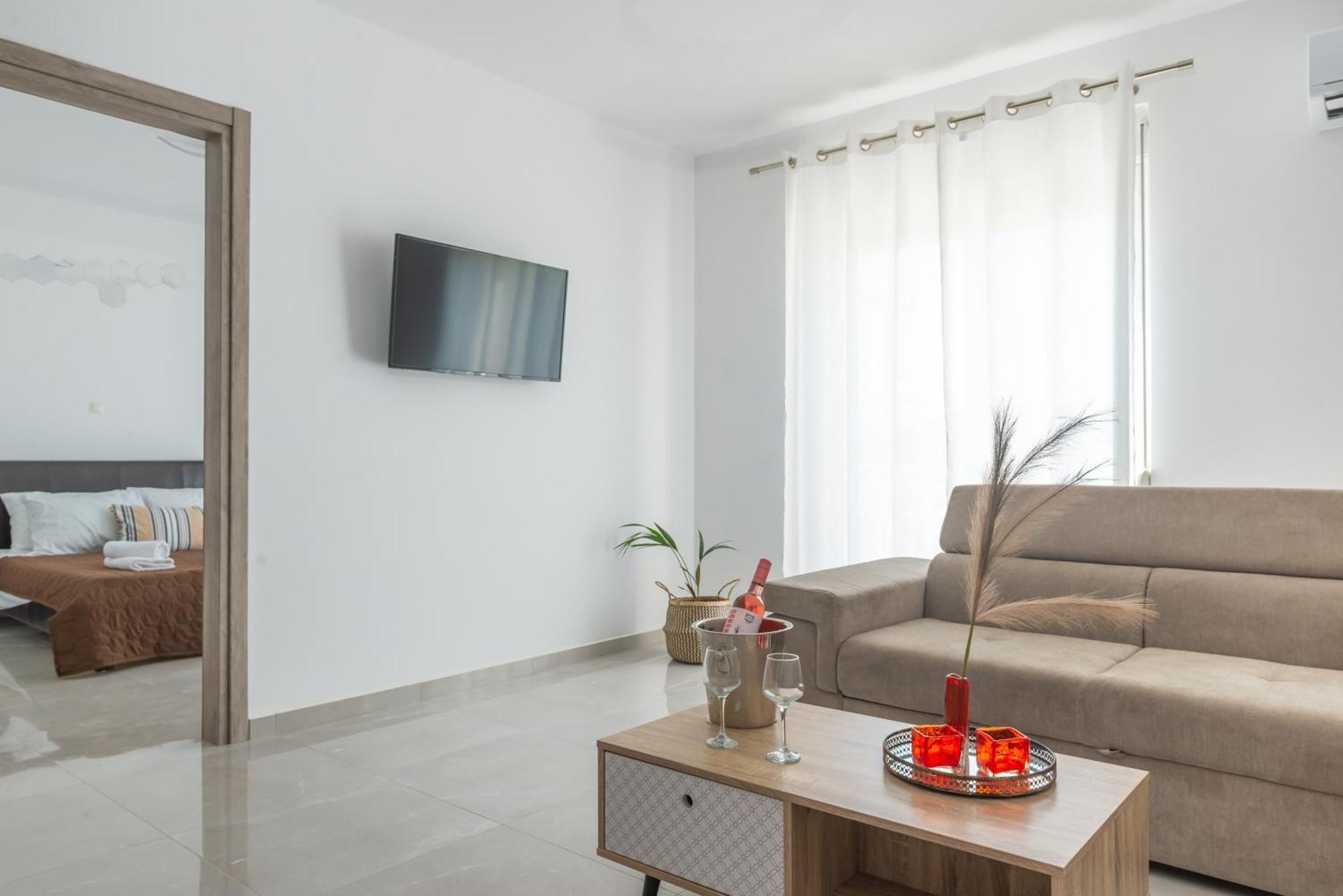 Katerina & Stefanos Family Apartments Αρχάγγελος Εξωτερικό φωτογραφία