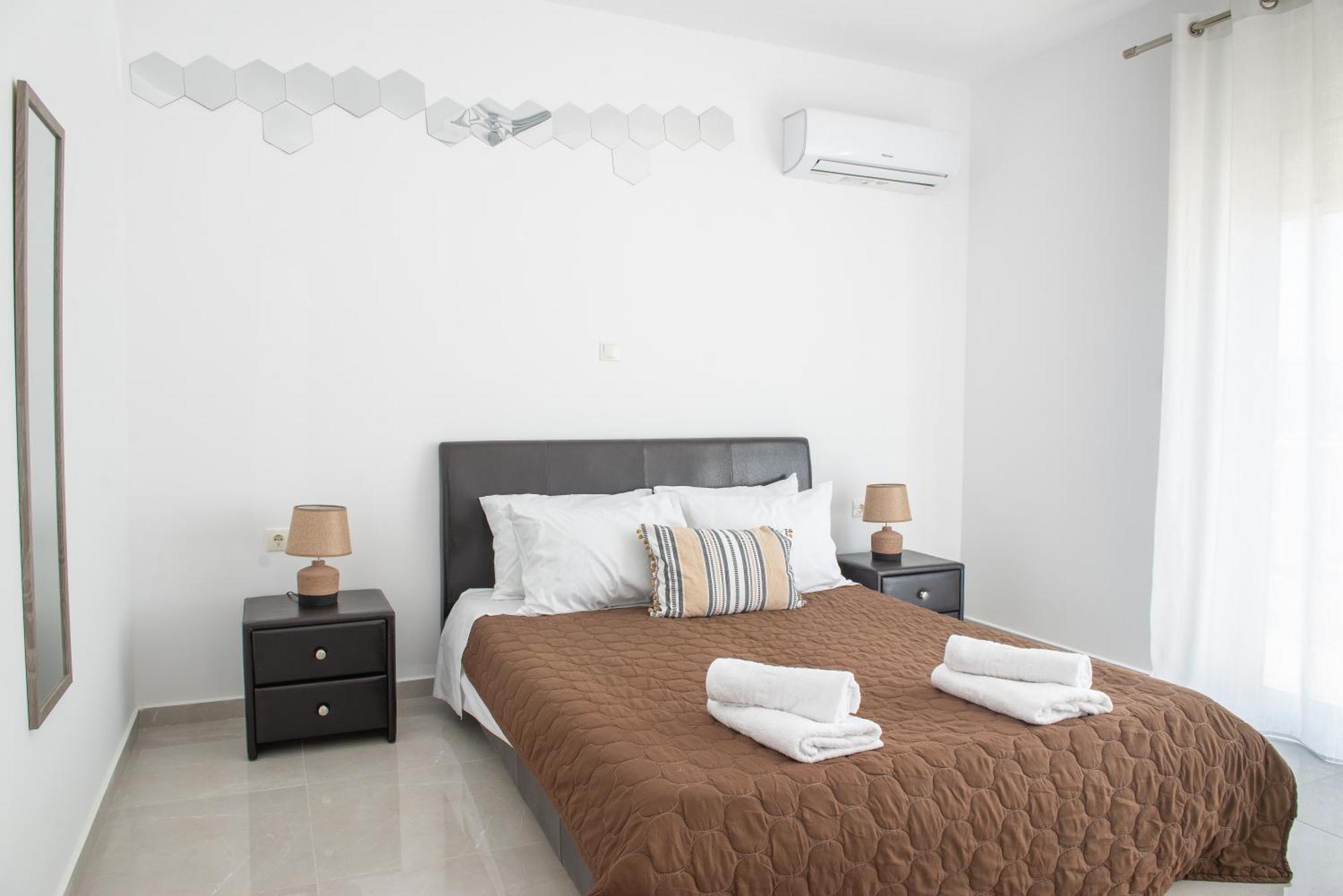 Katerina & Stefanos Family Apartments Αρχάγγελος Εξωτερικό φωτογραφία